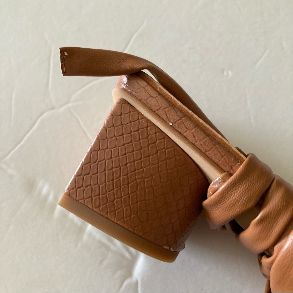 Dolce Vita Anthropologie Jorry Cedar Leather Tie Up Strappy Sandals - Picture 4 of 4